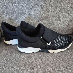 All Black Brand Women's Amazingmesh Plus Black Athletic Shoes,size 38.